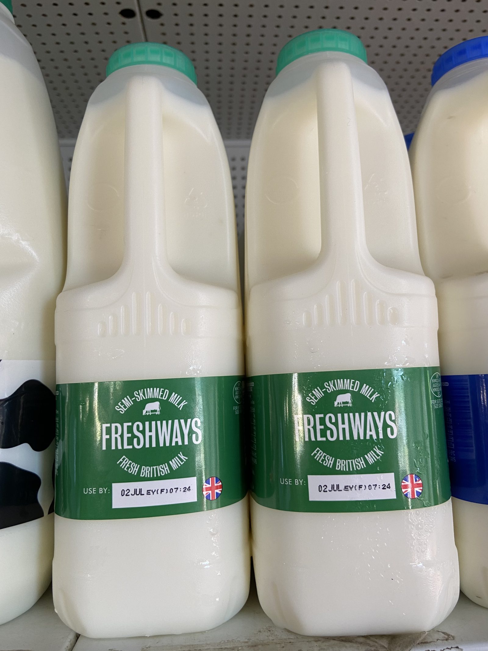 Semi Skimmed Milk - Perryhill Orchards